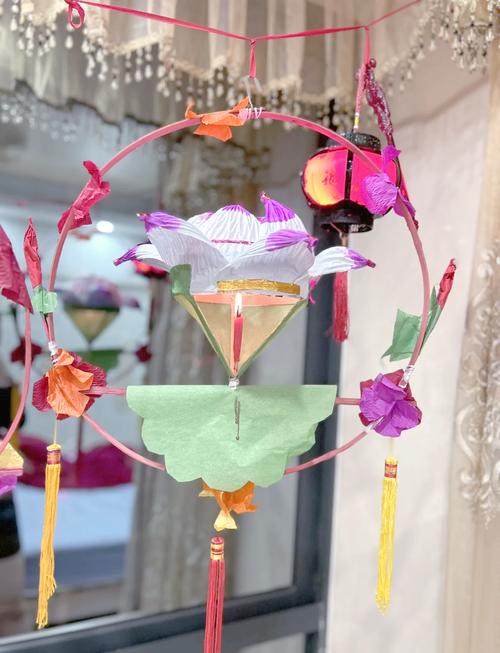 元宵佳节母亲女儿女婿为何混战闹剧不断?如何解读这一场景背后的故事?